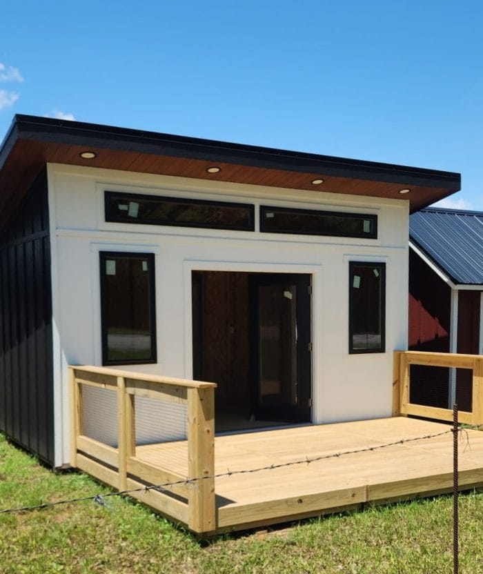 10x16 Studio (47349)