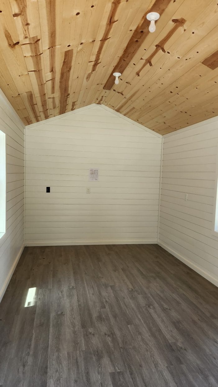 10x20 Cabin (50527) - Image 2